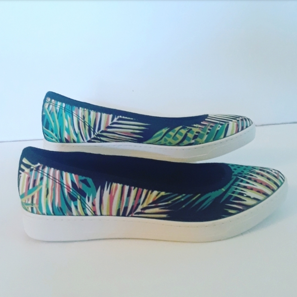 AK Sport Over The Top Skimmer Shoes Size 6